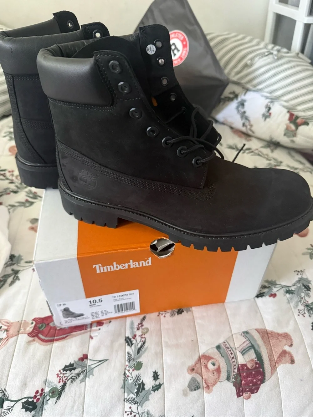 Timberland Men’s 6-Inch Premium Waterproof Boots - Black brand new size 10.5 men